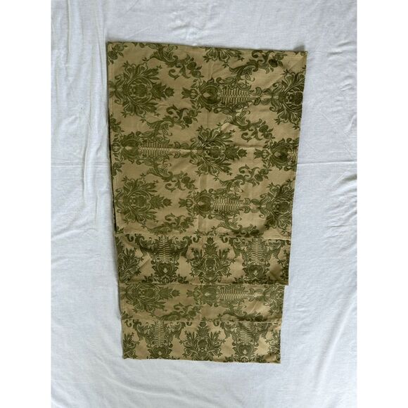 Cloth Table Napkins Set of Four, Beige & Olive Green, 20 20 Inches - Picture 4 of 6